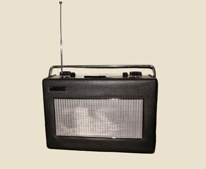 1970s Vintage Hacker Sovereign II RP25B VHF MW LW Radio