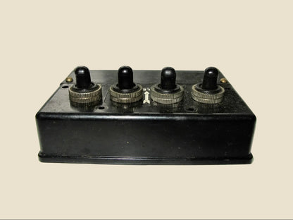 WW2 Air Ministry Bomb Selector 4-Way Switch Box 5D/533