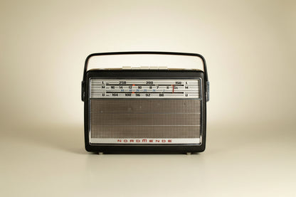 Vintage 1960s Nordmende Transita Deluxe UHF / MW / LW Transistor Radio