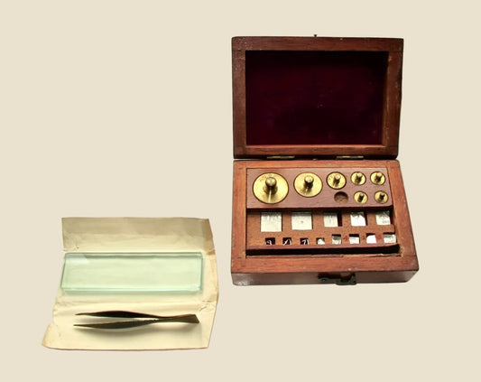 Vintage Boxed Brass And Aluminium Apothecary Weights Set 