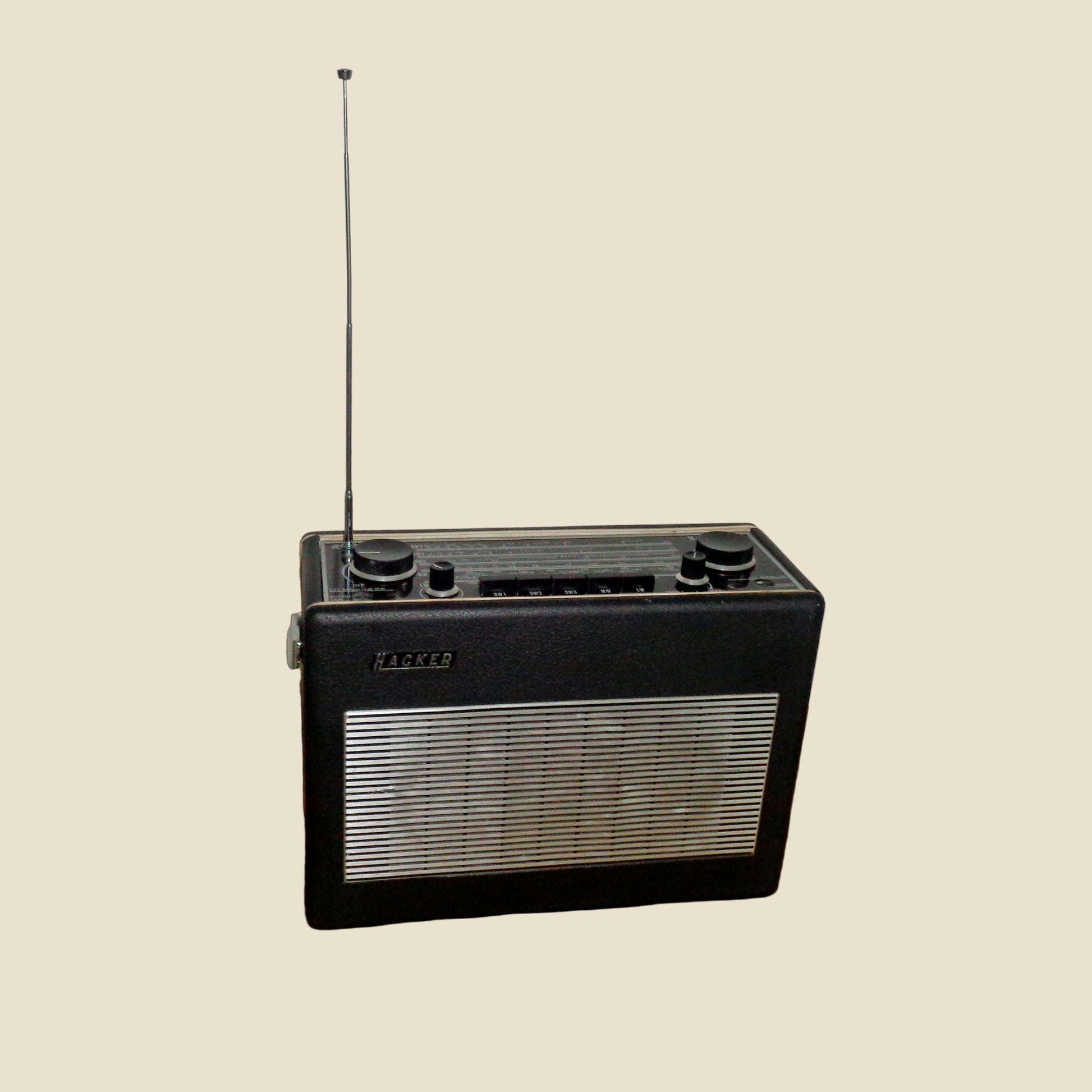 Vintage Hacker Helmsman SW1 SW2 SW3 MW LW Transistor Radio