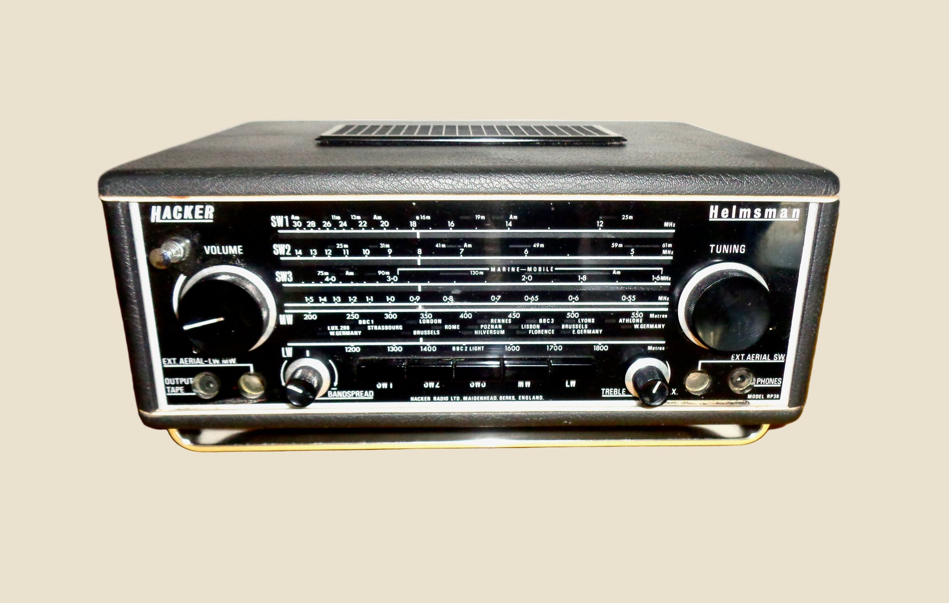 Vintage Hacker Helmsman SW1 SW2 SW3 MW LW Transistor Radio