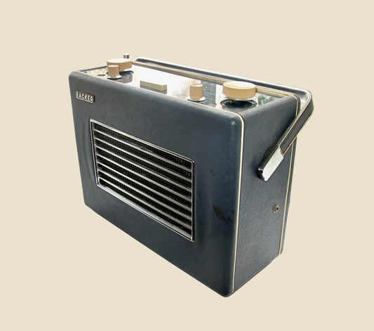 Vintage Hacker Herald RP37A VHF/FM Transistor Radio