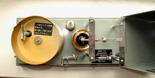 Vintage Hisamatsu TN-6 Barograph With Chart Paper