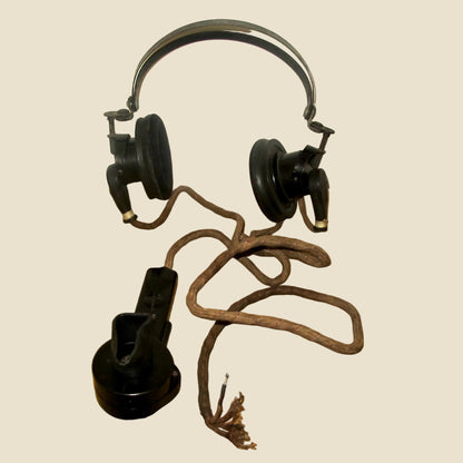 WW2 Pair Of Canadian WS19 Headphones With Type 7 Microphone