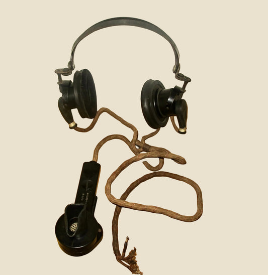 WW2 Pair Of Canadian WS19 Headphones With Type 7 Microphone