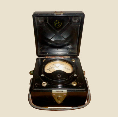 WW2 Sifam M25 Milliammeter In A Bakelite Transit Case