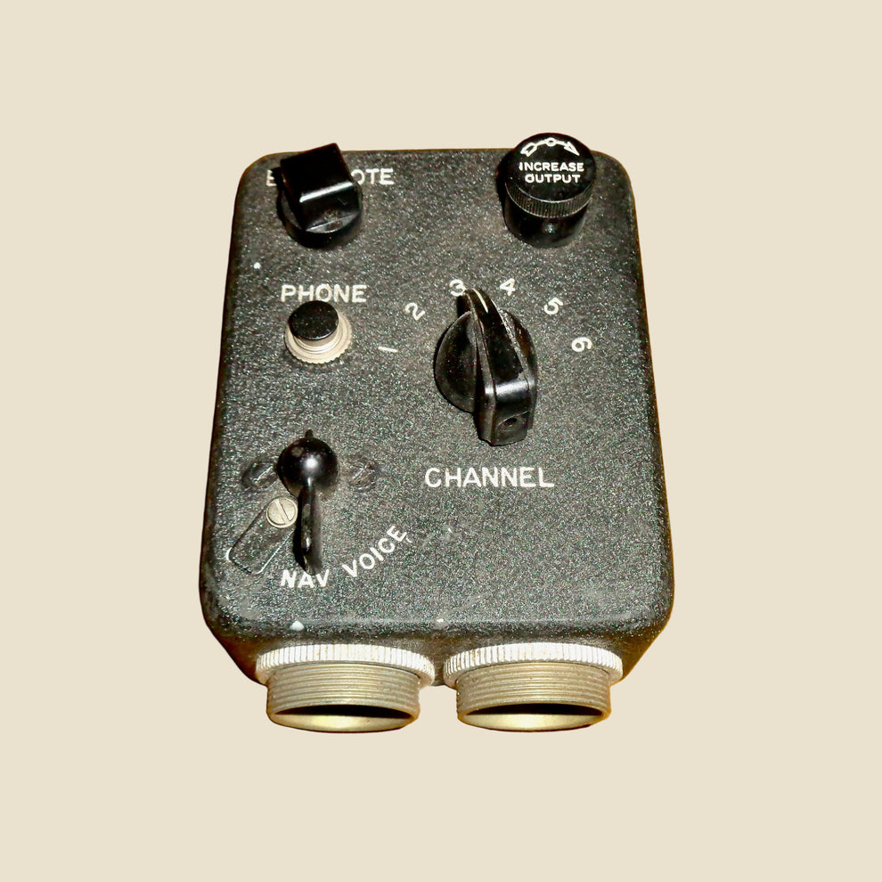 WW2 USAF Aircraft Radio Control Unit C35 / ARR-2A With Mounting Plate ...