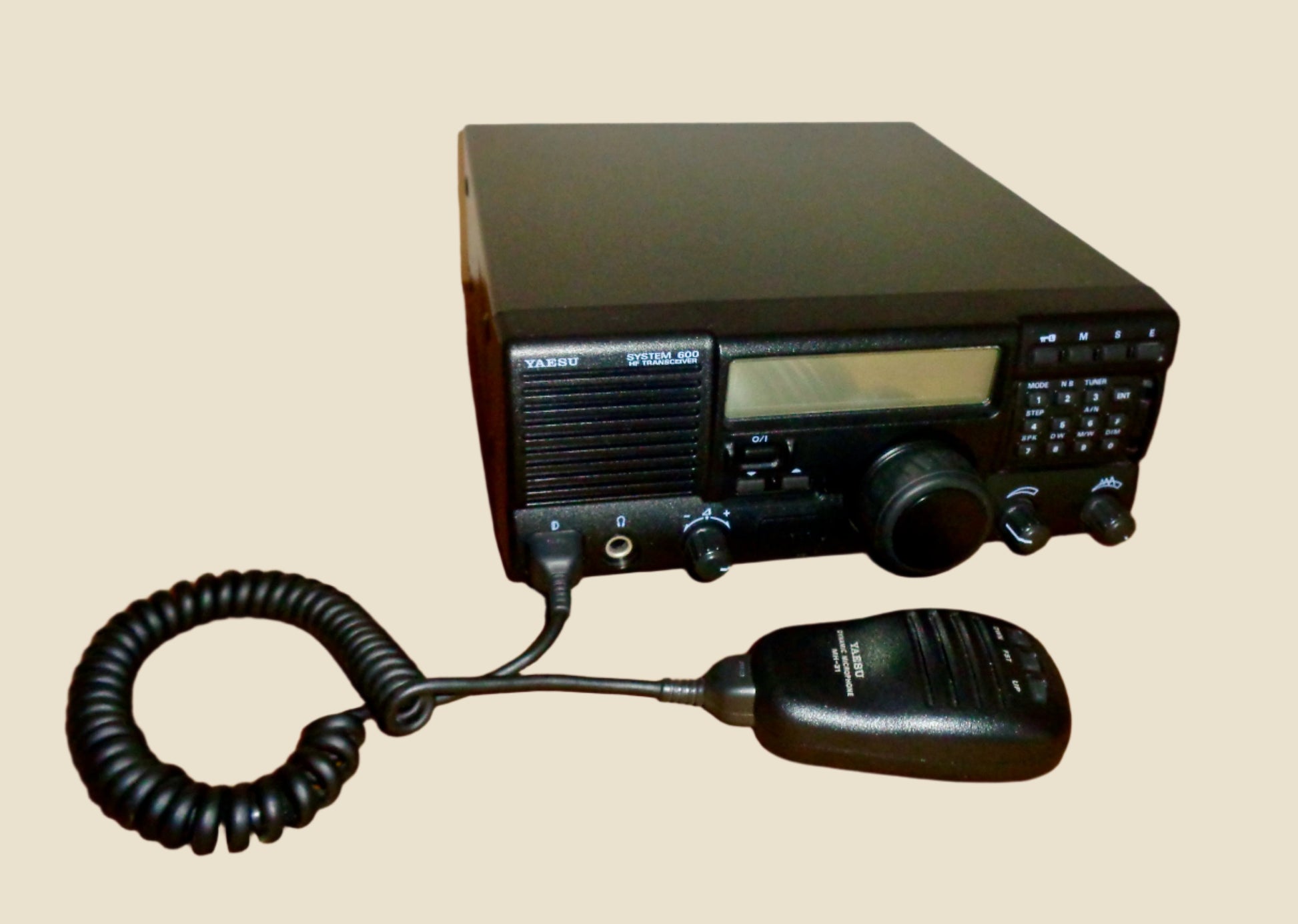 Yaesu System 600 HF Transceiver / FT600 With Leads And MH-31 Microphone