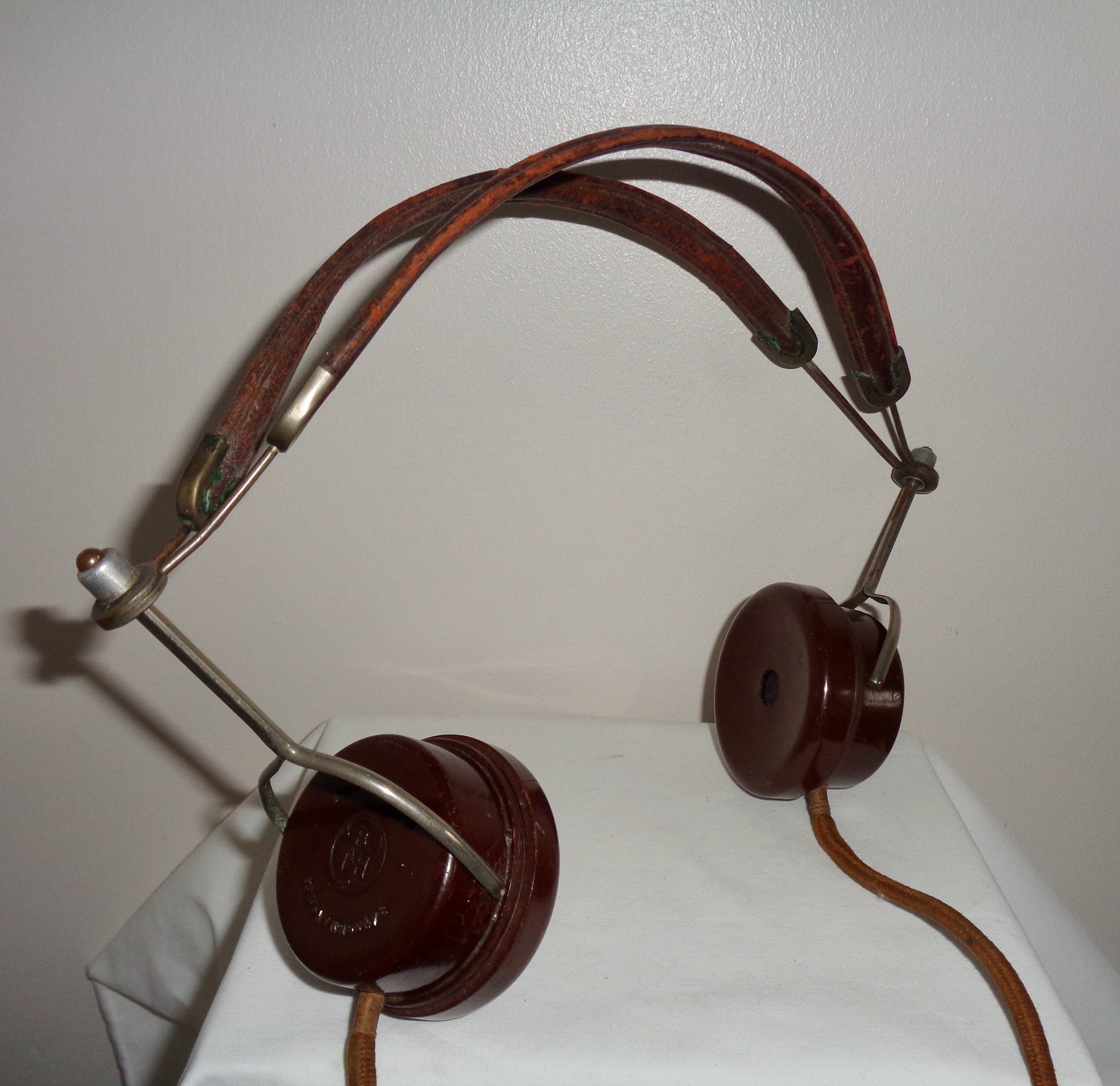 British Thomson Houston BTH Bakelite Leather Headphones 2000 Ohms