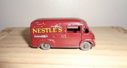 Lesney Matchbox Model No. 69 Commer 30CWT Nestle Van