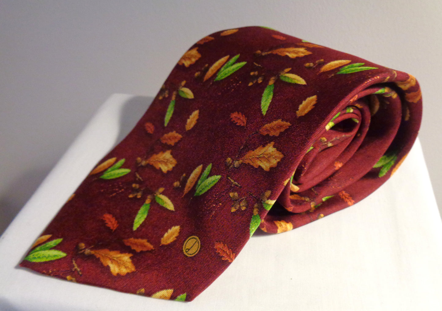 Vintage Dunhill Silk Tie Burgundy With Green/Brown Oak Leaves and Acorn Motifs