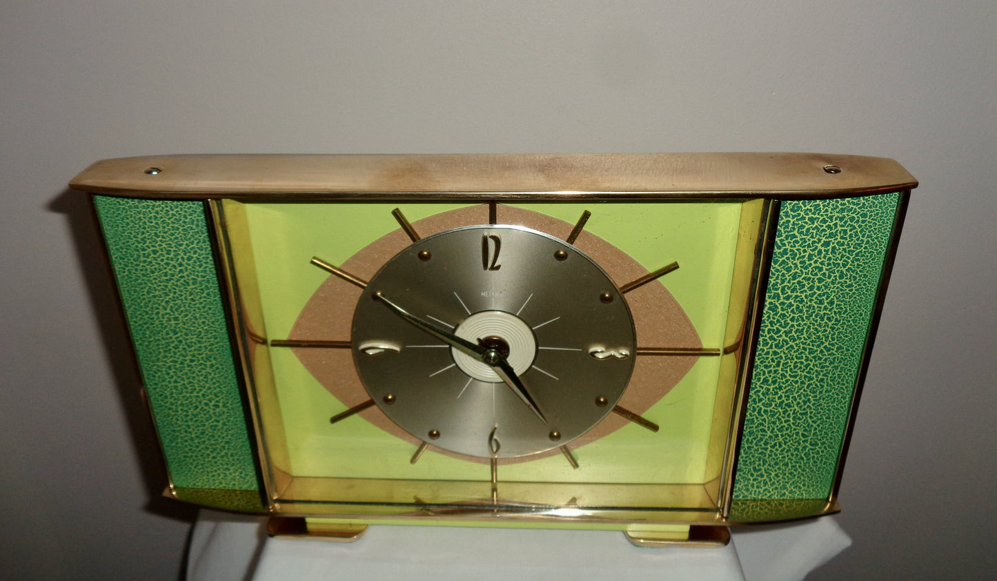Vintage METAMEC Atomic Eye Shelf/Mantle Clock In Brass With Green Crackle Glaze Finish