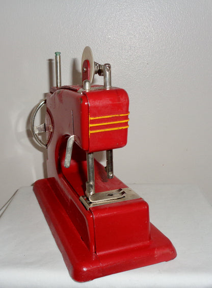 Vintage Vulcan Minor Miniature / Child's Sewing Machine In Its Original Box