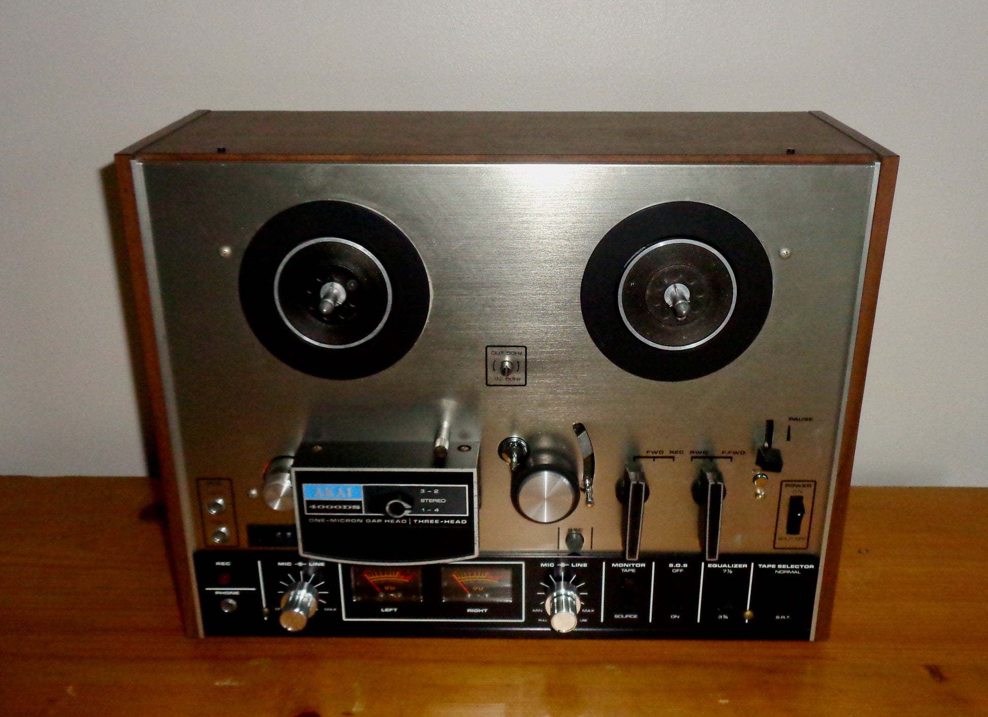 1970s AKAI 4000DS Open Reel to Reel Tape Recorder With Original