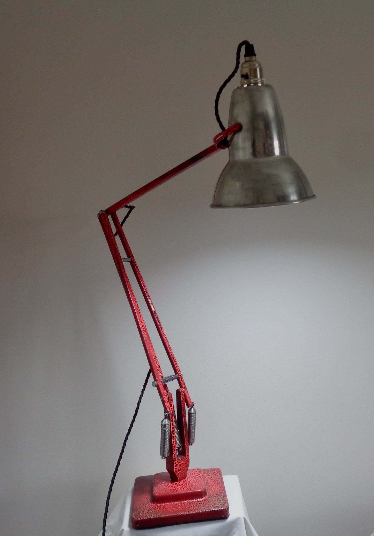 1950s Anglepoise 1227 Desk Lamp With Red Crackle Glaze Paint And Black Flex