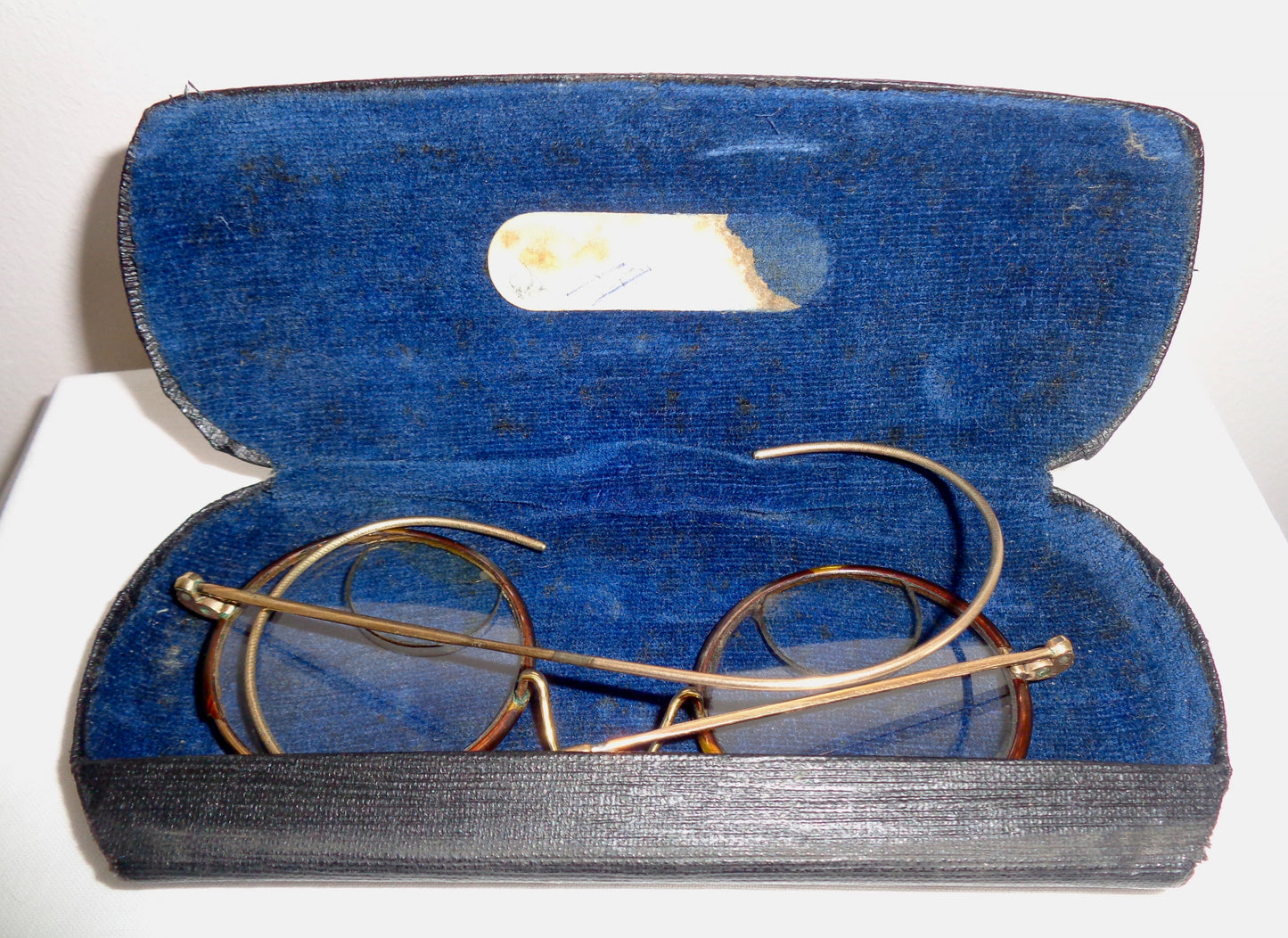 Antique Windsor Round Bifocal Glasses In Their Original Case