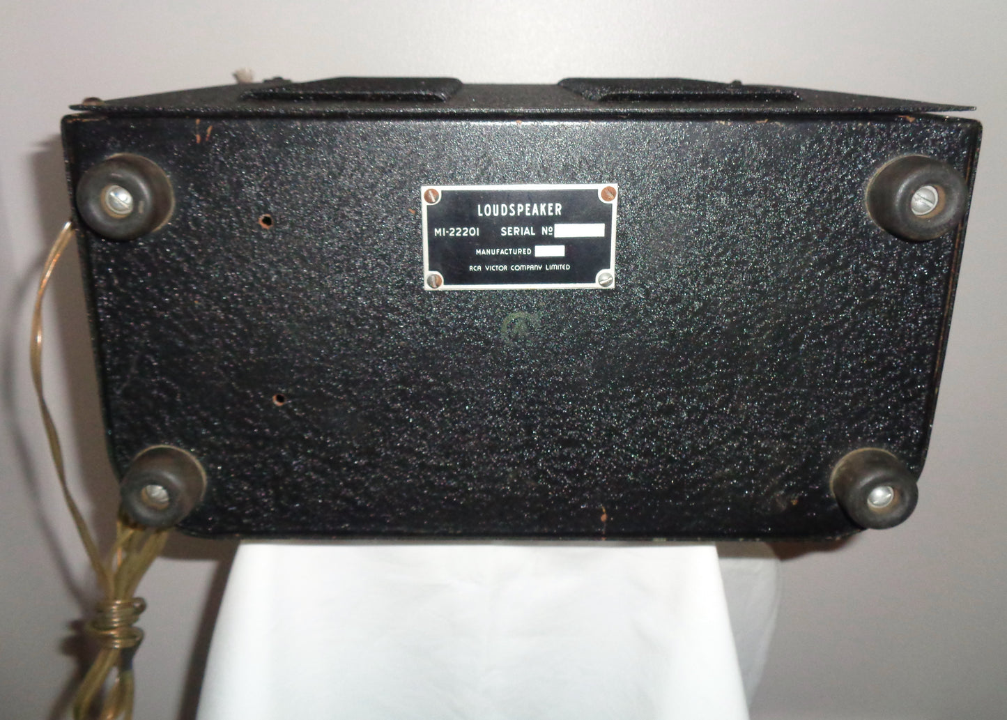 1944 MI 22201 RCA Victor Radio Loudspeaker Made For The British Army AR88