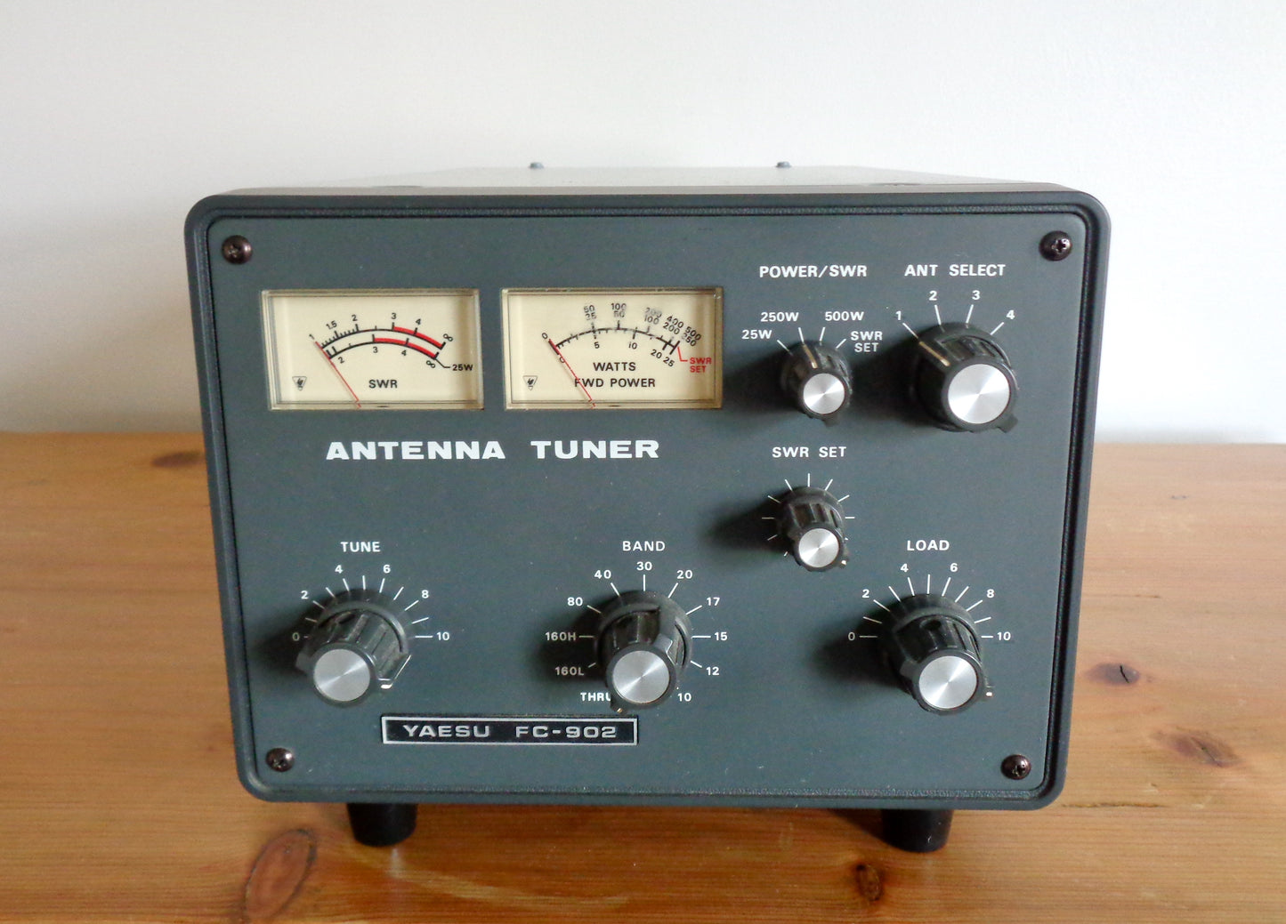 Yaesu FC 902 Antenna Tuning Unit ATU / Wattmeter / SWR Meter