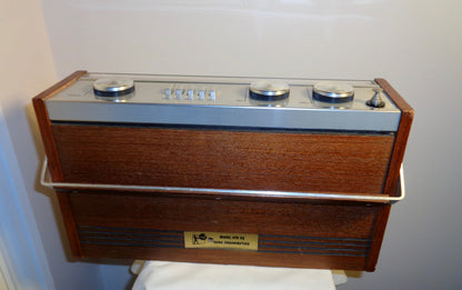 1970s Bush Merlin Model VTR 172 Portable Radio