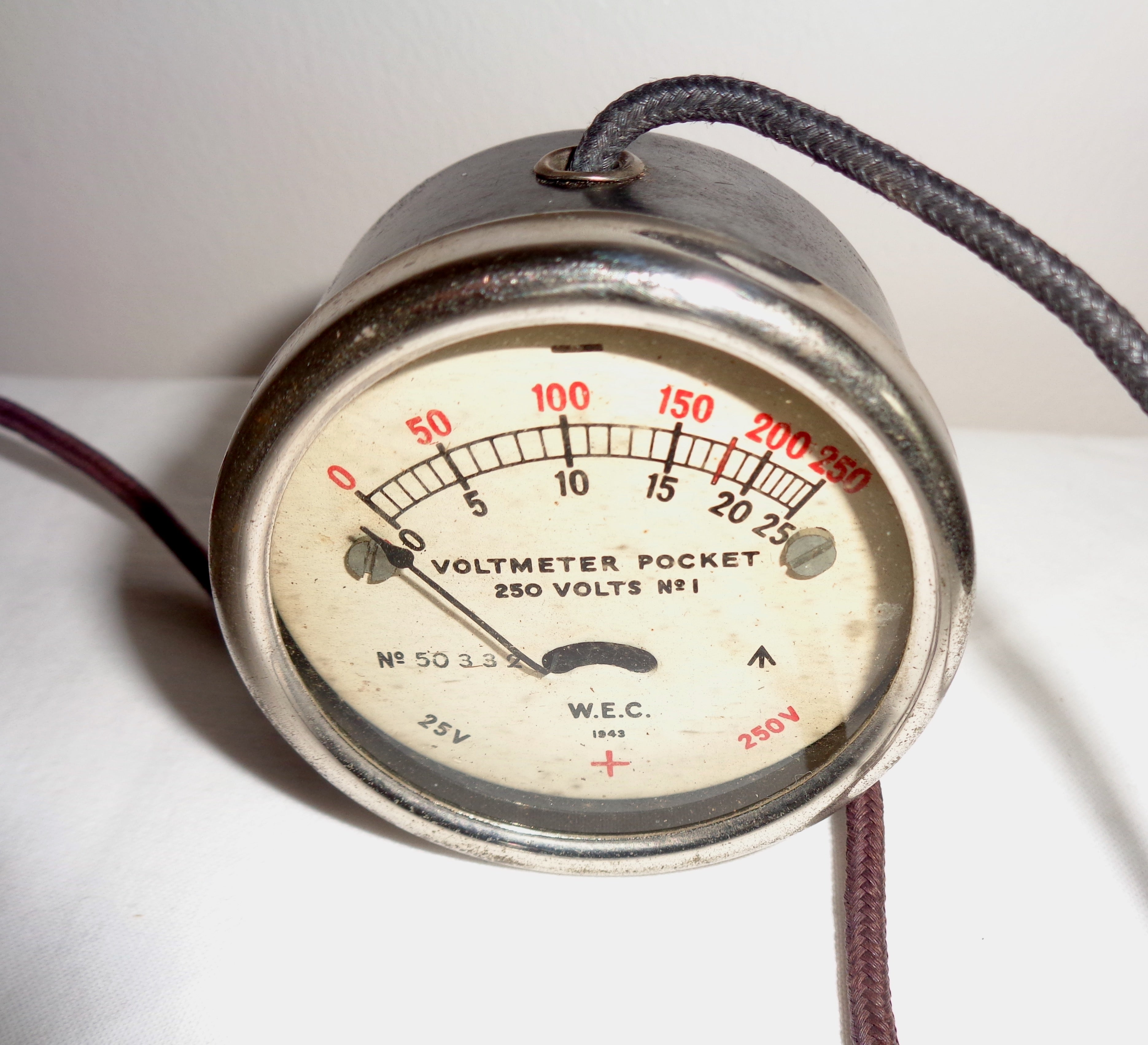 1943 WW2 WEC Pocket Volt meter No.1 250 Volts – Mullard Antiques and  Collectibles