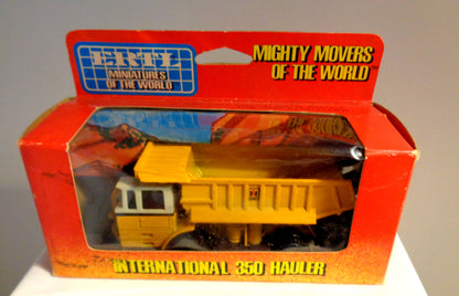 ERTL Mighty Movers 1852 International 350 Hauler Model Lorry