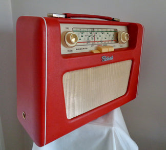 1960s Red Vintage Roberts MW LW RT7 Radio – Mullard Antiques and ...