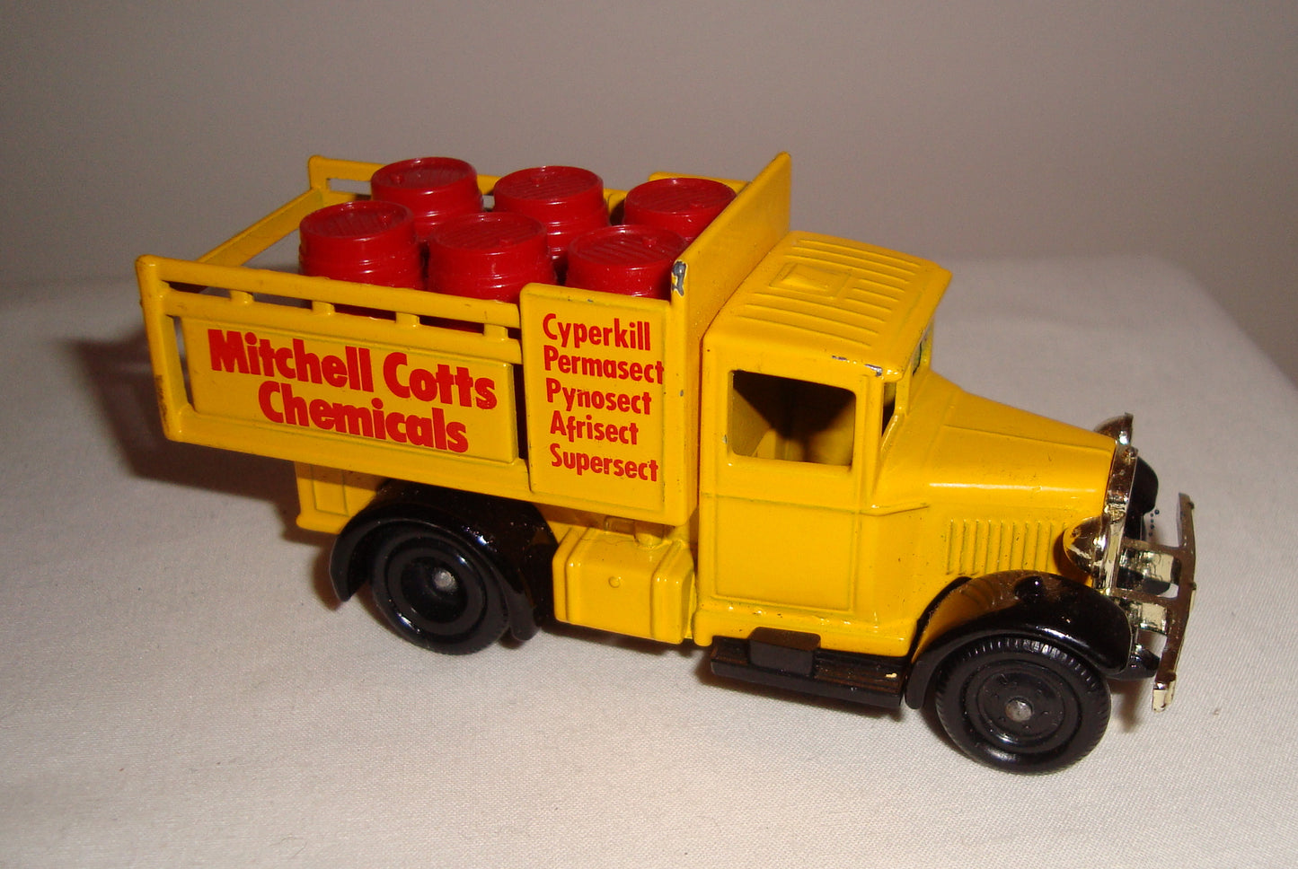 Vintage Lledo Promotional Model Truck Mitchell Cotts