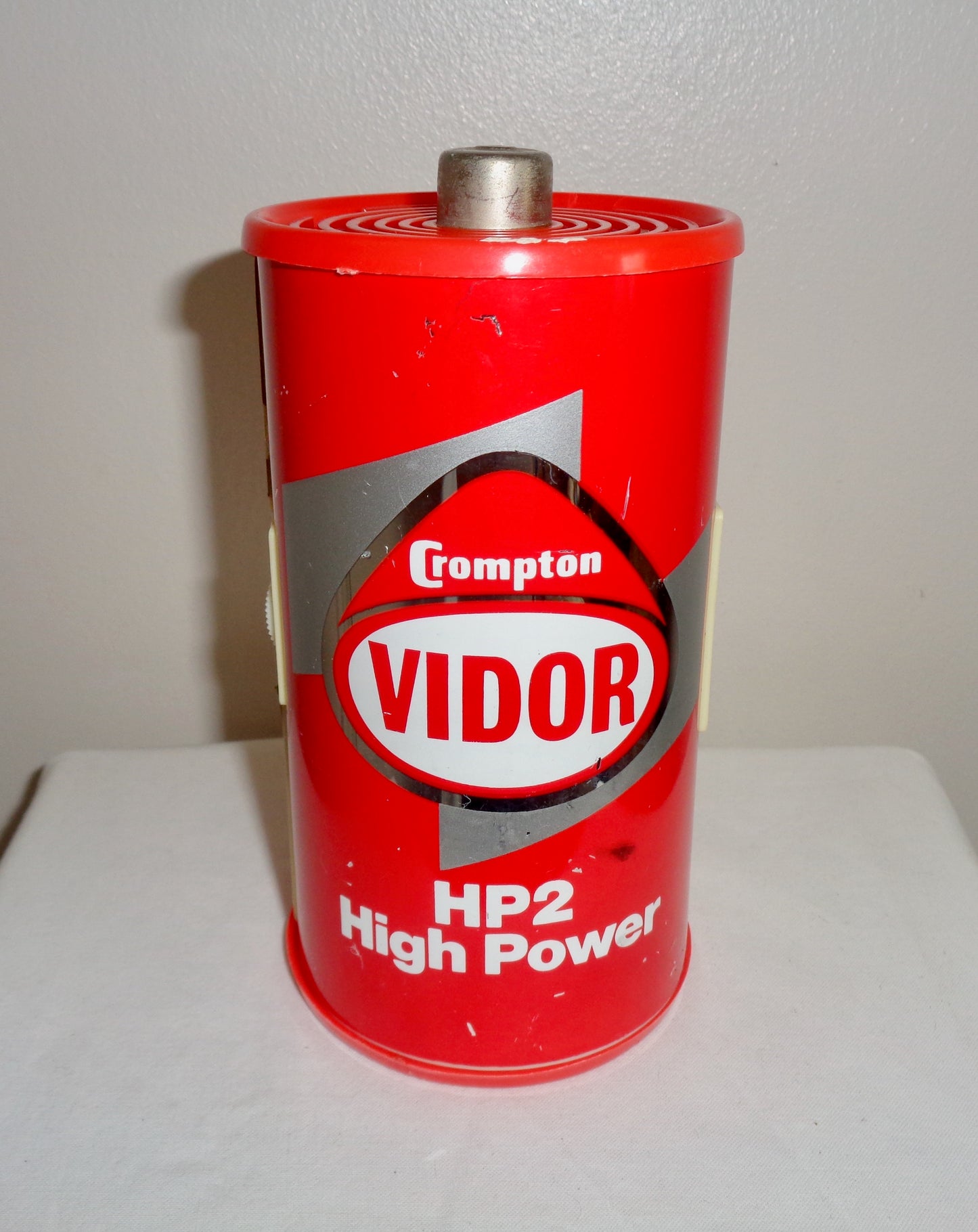 Vintage Novelty Crompton Vidor HP2 High Power Battery Radio
