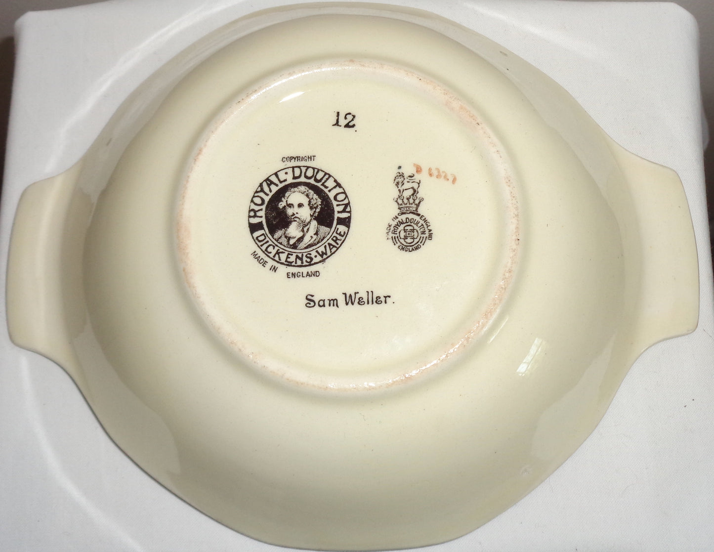 1950s Royal Doulton Dickens Ware Sam Weller Eared Bon Bon Dish. Pattern Number D6327
