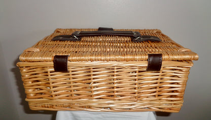 Small Wicker Picnic Basket With Brown Leather Handle and Twist Clasp
