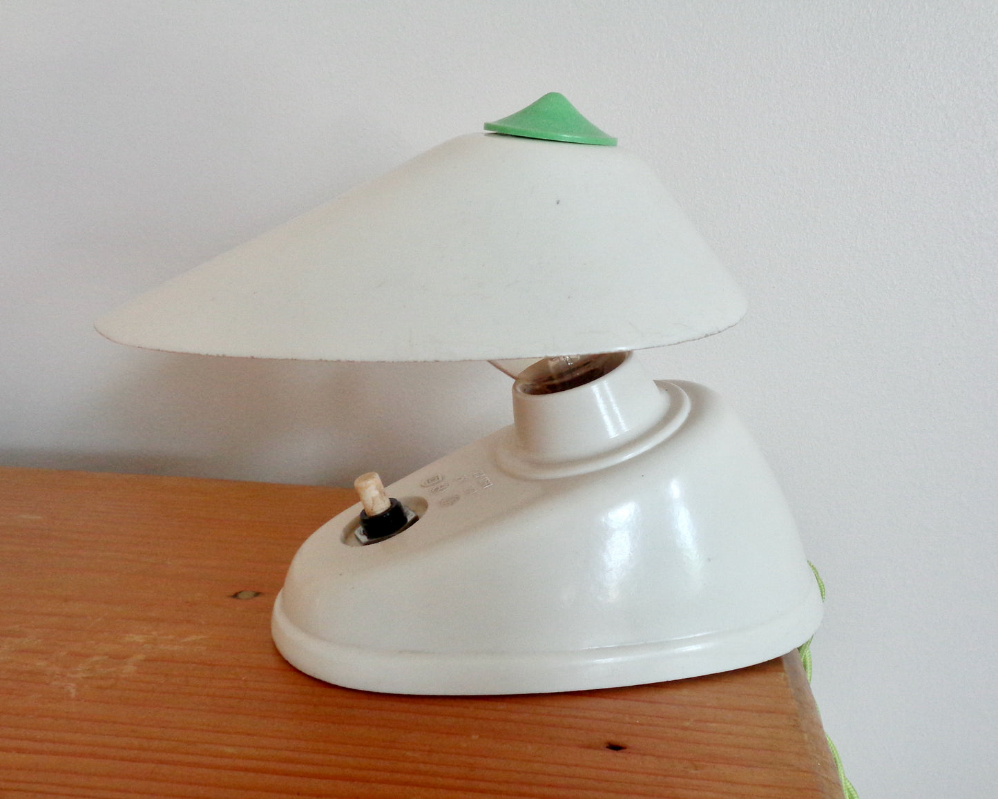 Bauhaus Type 11641 ESC Czechoslovakian Bakelite Table Lamp