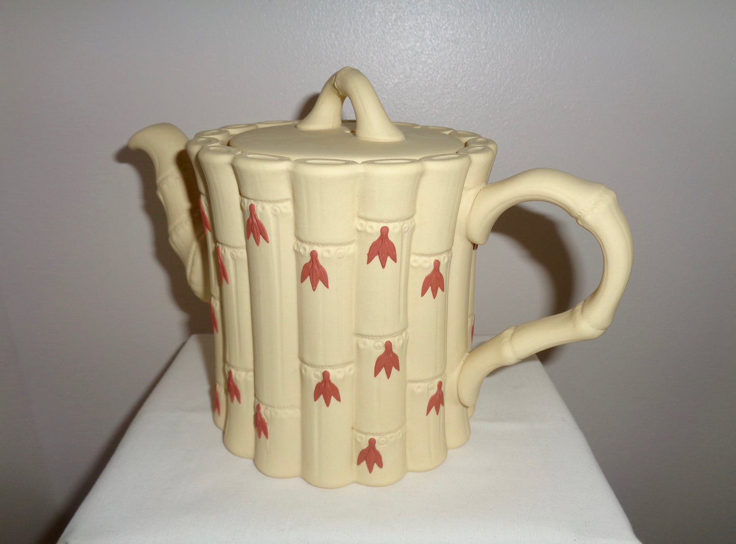 Wedgwood Terracotta on Primrose Jasper Bamboo Pottery Teapot