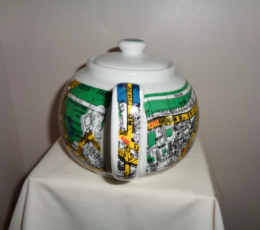 Paul Cardew SW1 London Map 1992 Novelty Pottery Teapot