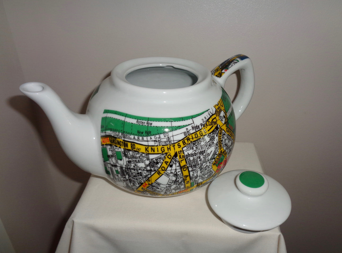 Paul Cardew SW1 London Map 1992 Novelty Pottery Teapot