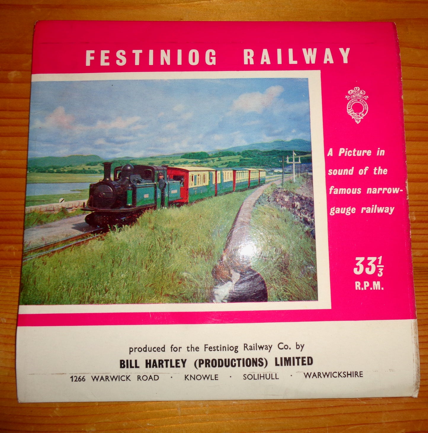 1963 Centenary 7" Vinyl Record Of The Festiniog Railway By Bill Hartley With Postcards