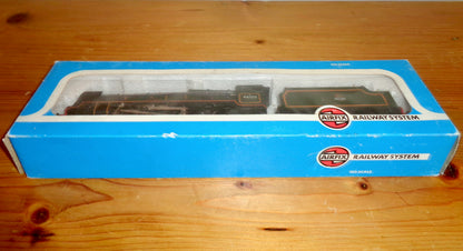 OO Gauge Airfix 54121-3 Royal Scot 46100 BR Livery 4-6-0 Locomotive Engine And Tender in Original Box