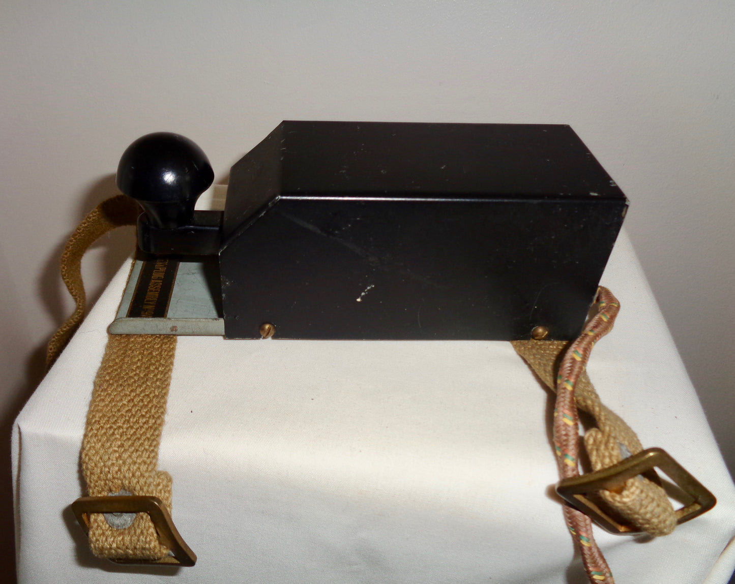 WW2 Morse Key & Plug Assembly 9A WT 8 Amp No.2 Mk III