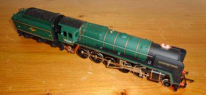 Vintage OO-Gauge Hornby 92220 Evening Star BR 2-10-0 Steam Locomotive With Tender