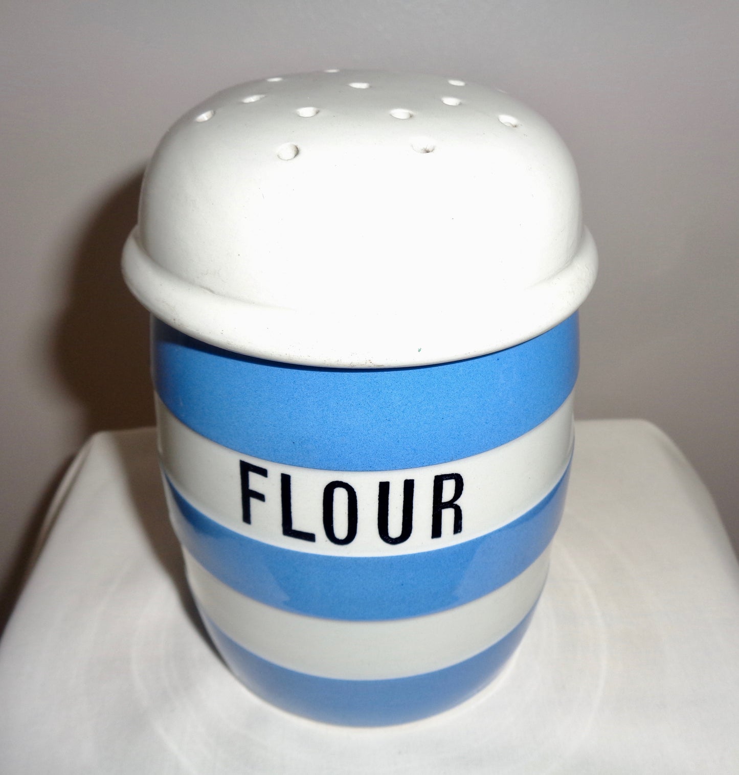 Vintage TG Green Cornishware Flour Shaker