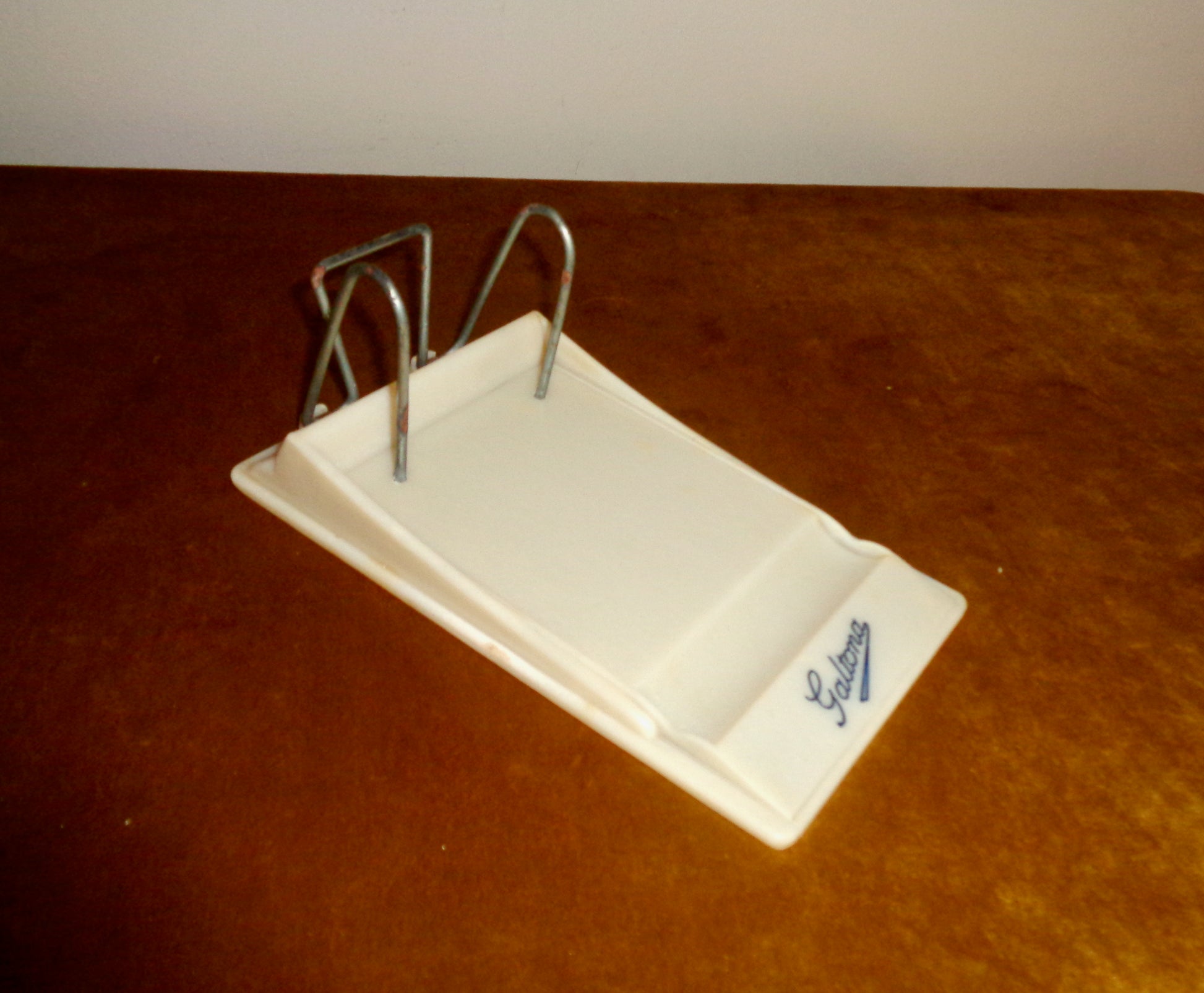1940s Velos Day-by-Day White Bakelite Desk Diary Stand 1296