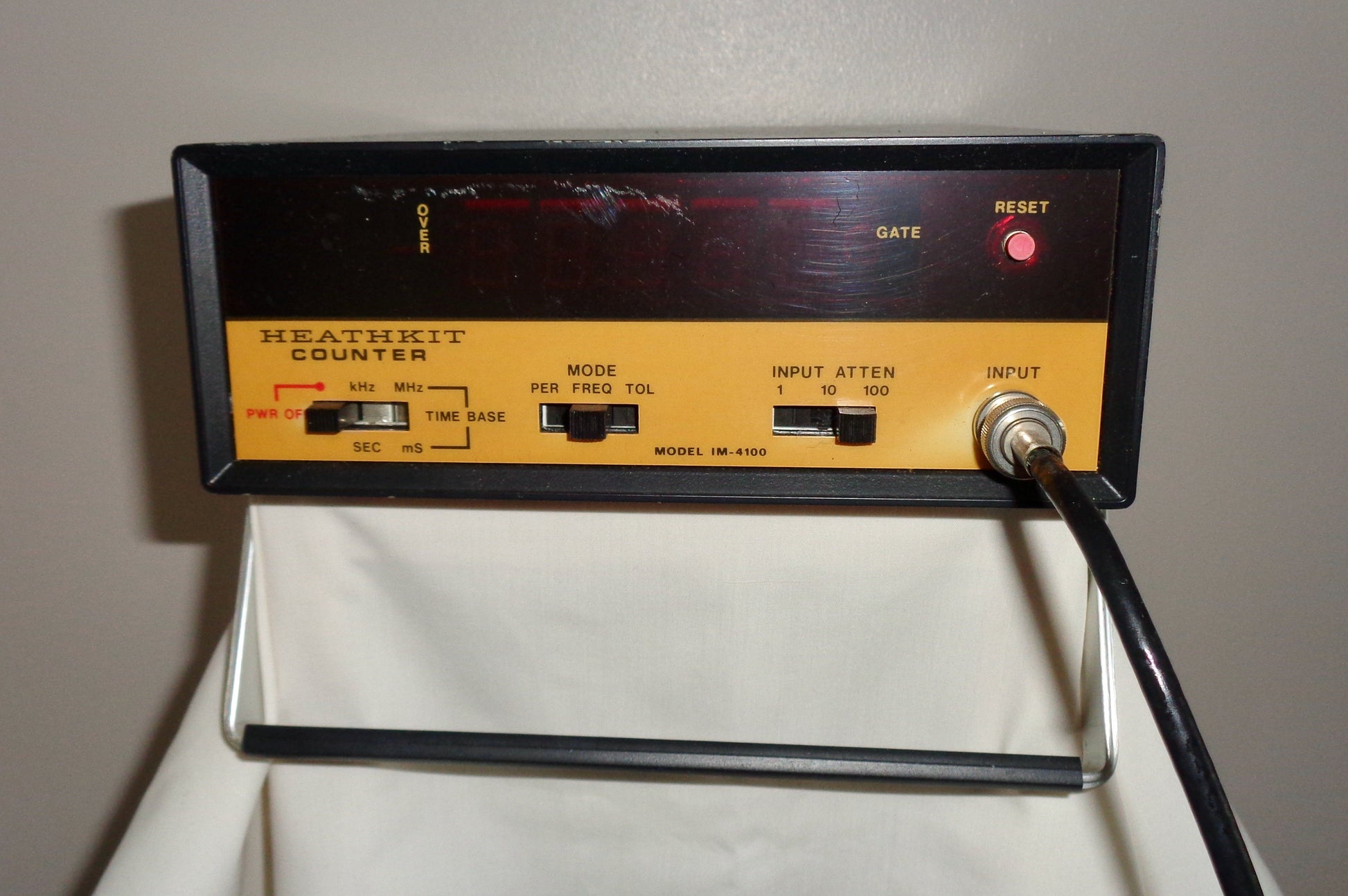 1970s Heathkit Frequency Counter 1M-4100 series U9824