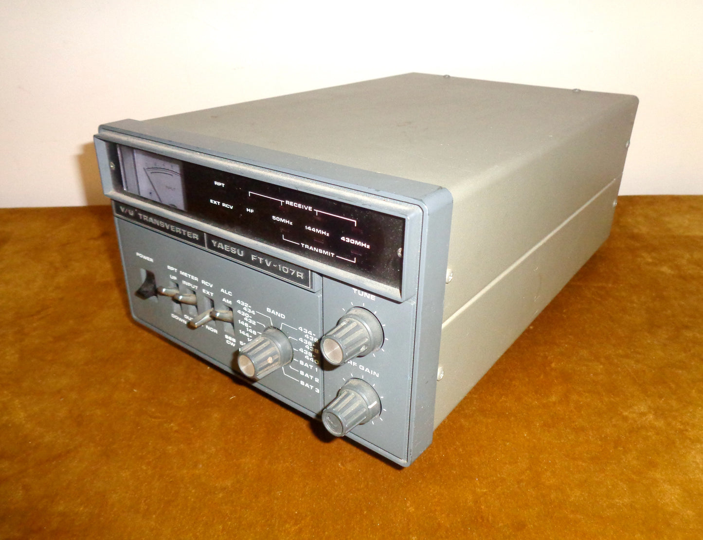 1980s Yaesu FTV-107R VHF/UHF Transverter