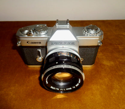 1960s Canon Pellix 35mm SLR Camera No.113691 With 50mm 1:1.4 Lens And Ever Ready Case