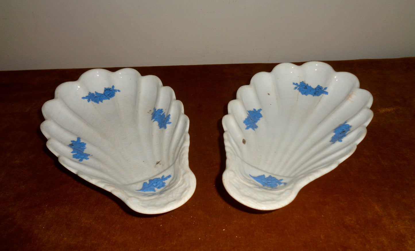 1850s Antique Bathwell & Goodfellow Blue & White China Shell Dishes