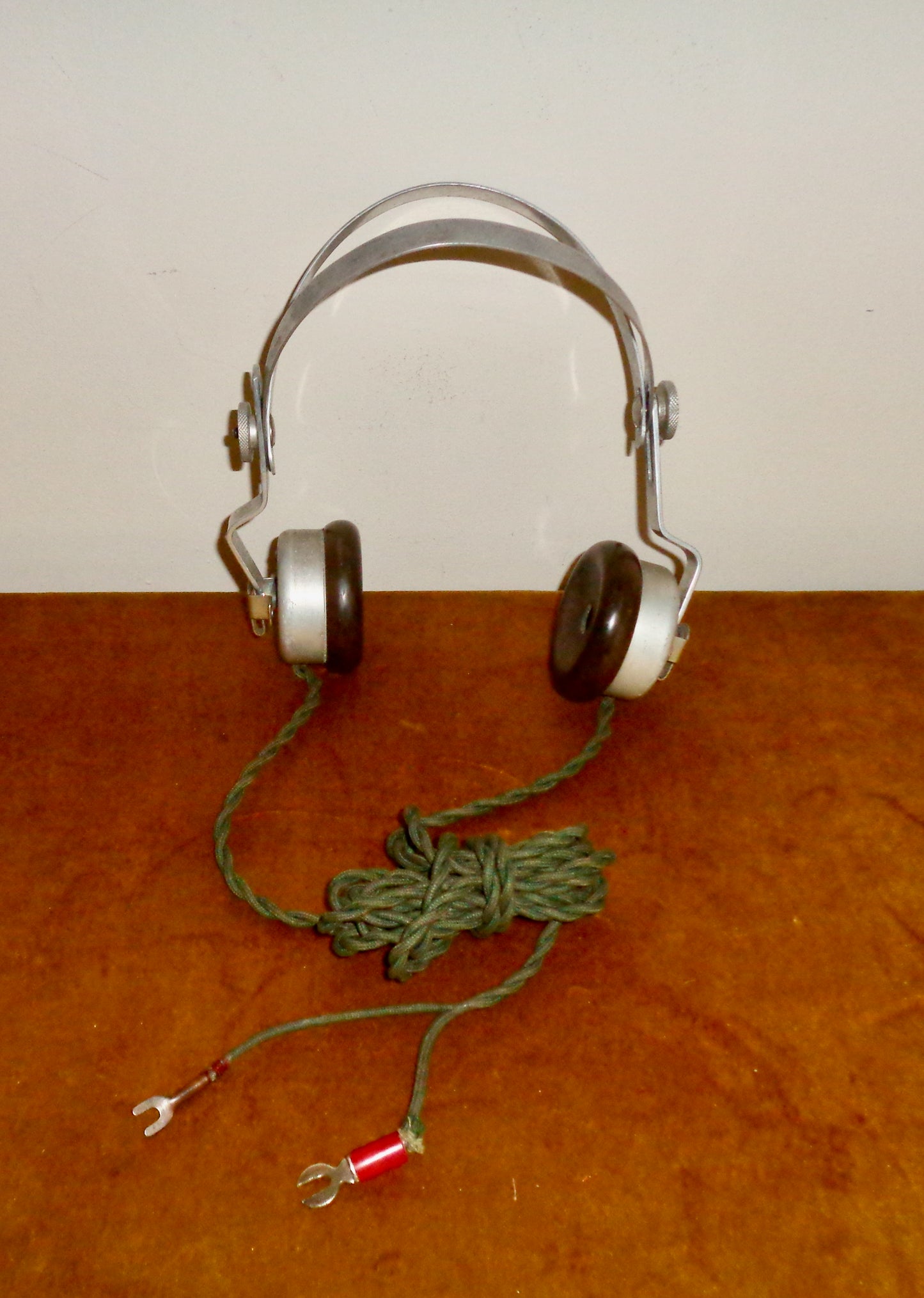 Vintage Boxed Ericsson Type 717 2000 Ohm Headphones Made From Aluminium And Bakelite
