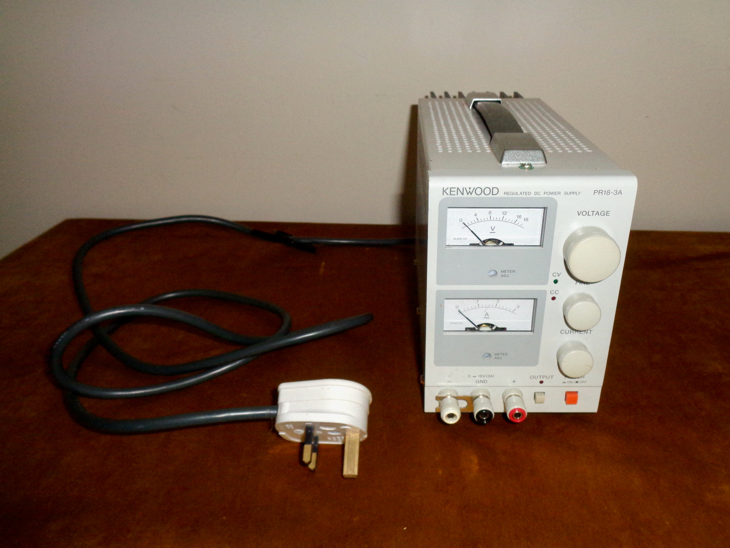 Kenwood PR18-3A Regulated DC Power Supply