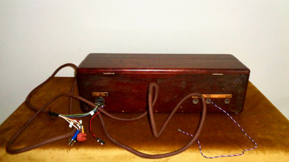 1927 Atwater Kent Valve Radio Receiving Set Table Model 33