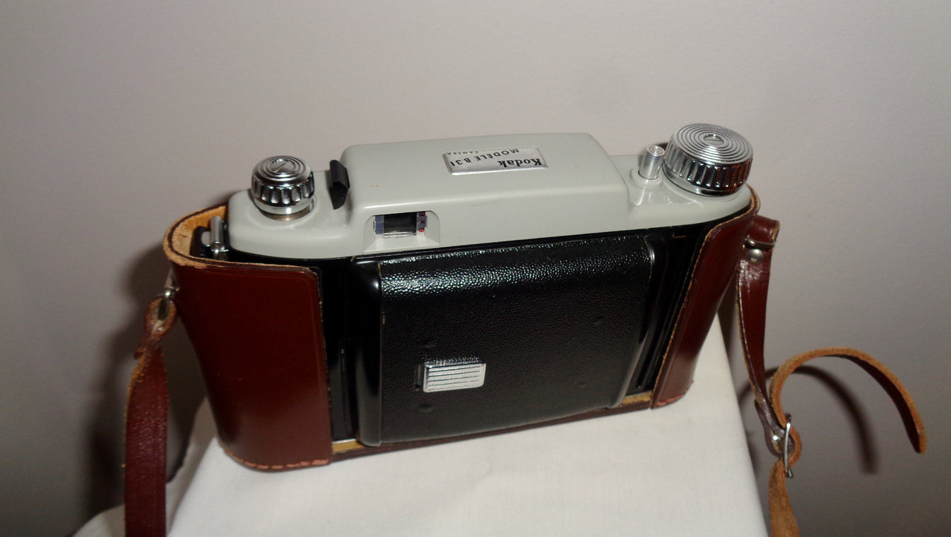 1950s Kodak 620 Model B31 Medium Format Roll Film Camera – Mullard ...