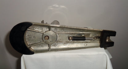 1930s Vanguard Auto Desk Stapler